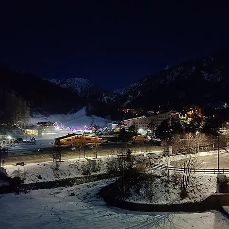 Panoramico In Montagna Alpi *
